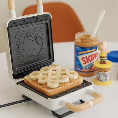Peanuts x 10x10 - Snoopy Sandwich/Waffle Maker