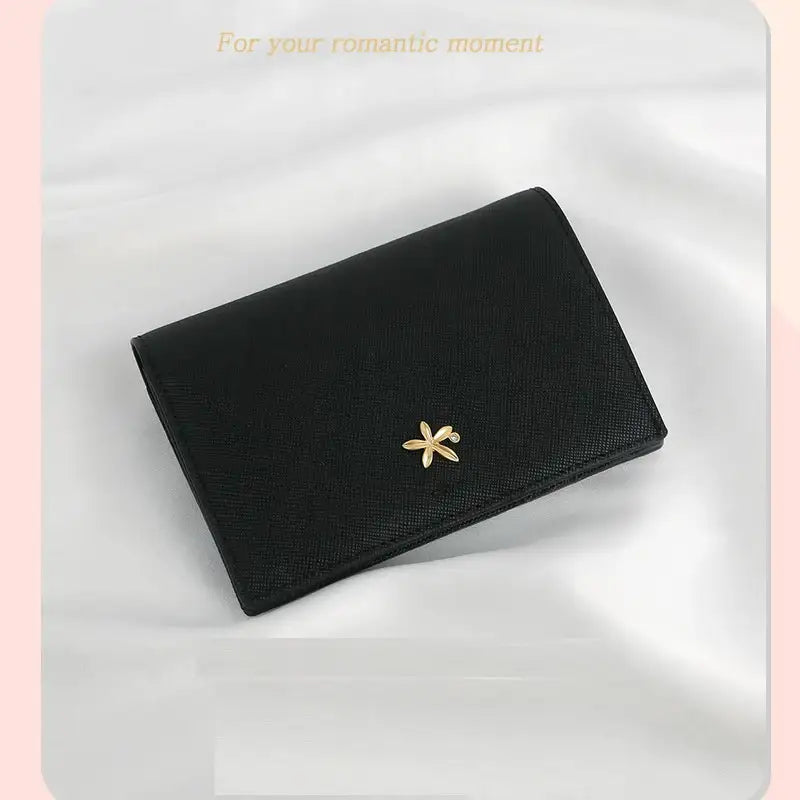 CLUE - Small Autumn Wild Flower Black Medium Wallet