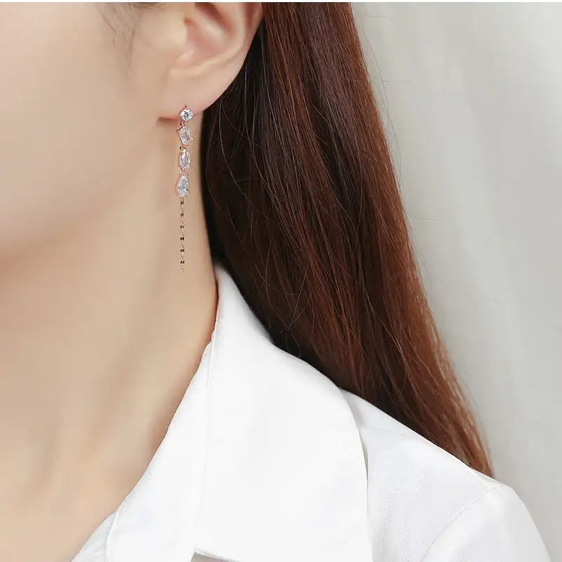 CLUE - White Crystal Long Drop Silver Earrings - CLUE - Jewelry - Harumio