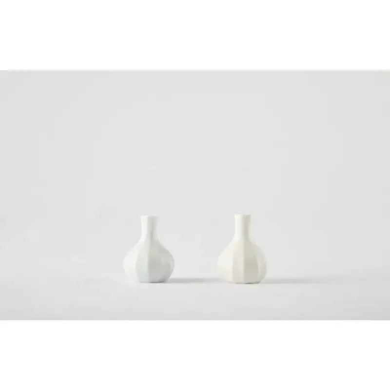 Chaora - White Porcelain Angle Vase (S) - Chaora - Tableware - Harumio