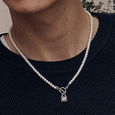 OST - Transparent Alphabet Rock Pearl Necklace
