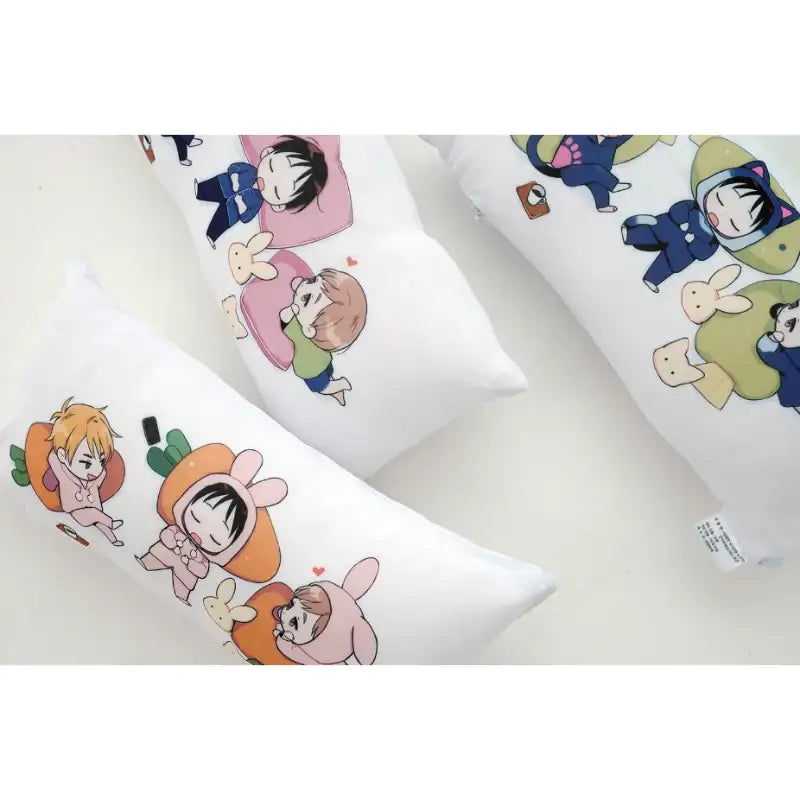 Who Is A Sweet Cheater? x MOFUN - Please Hug Me! Mini Cushion