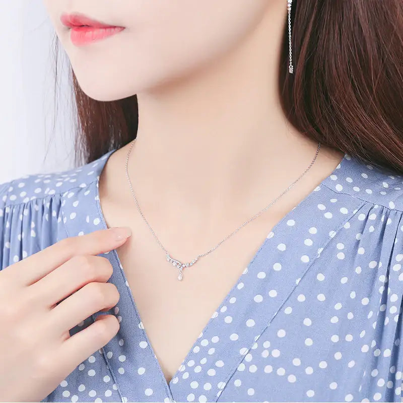 CLUE - Sunshine Crystal Silver Necklace - CLUE - Jewelry - Harumio