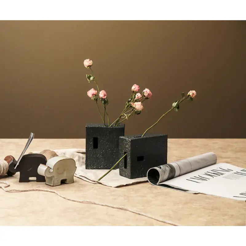 Chaora - Black Brick Vase - Chaora - Tableware - Harumio