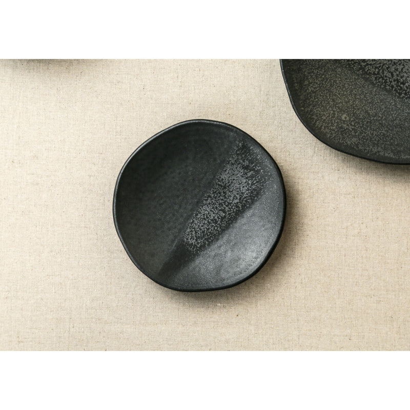 Chaora - Black Round Plate