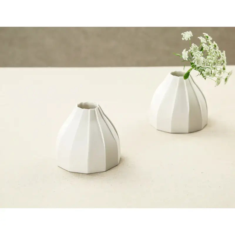 Chaora - Elegant Base Vase - Chaora - Tableware - Harumio