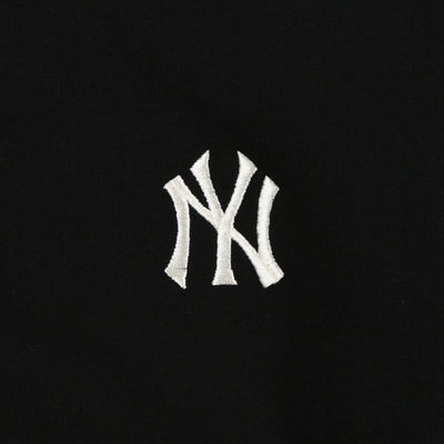 MLB Korea - Logo Basics - Women's Crop Fit Sweatshirt