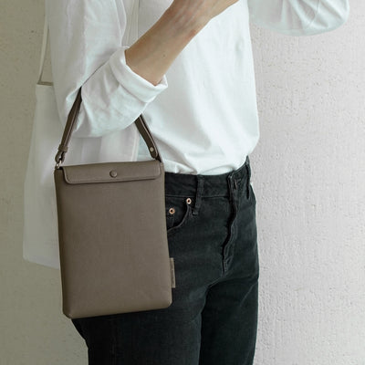 proper belongings - Proper iPad Pouch