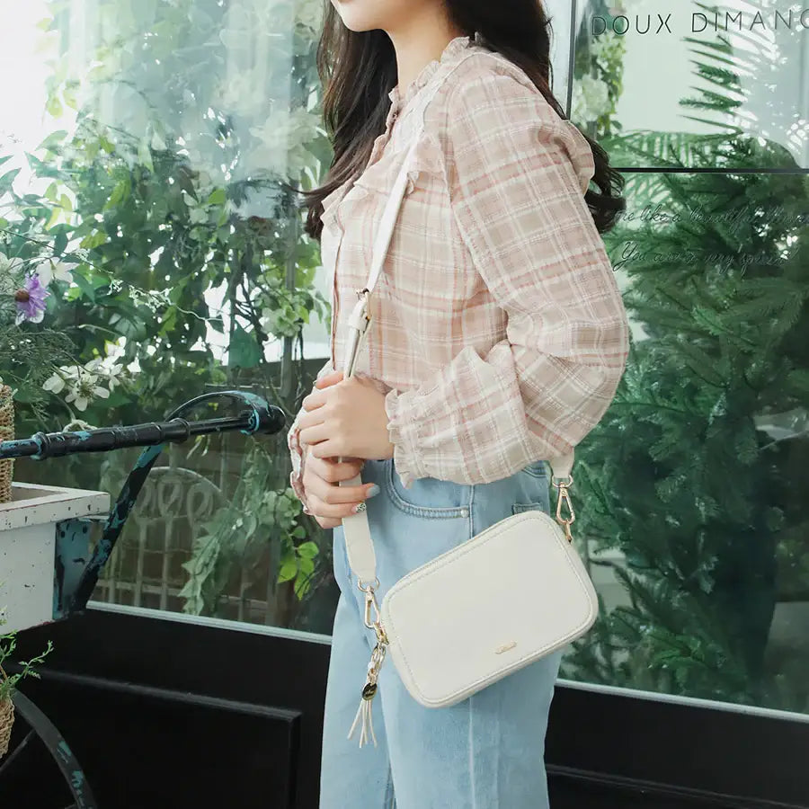 CLUE - Casual Square Ivory Camera Bag - CLUE - Bag - Harumio