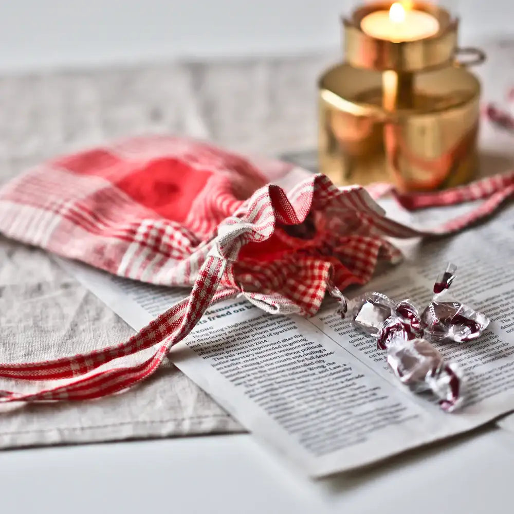 August8th - French Check Linen Bucket Pouch - August8th - Accessories - Harumio