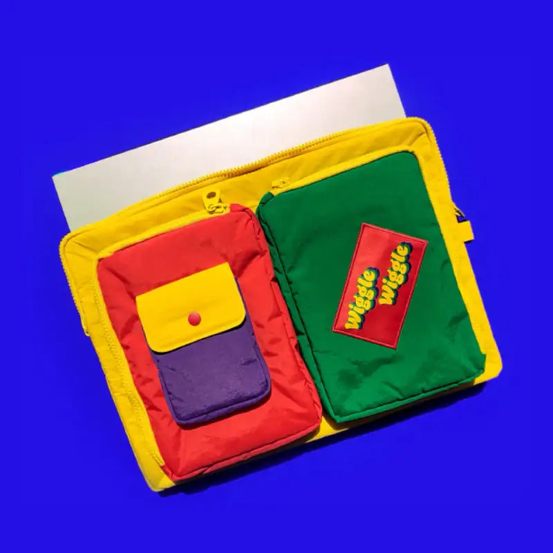 Wiggle Wiggle - Pocket Laptop Pouch - Wiggle Wiggle - Laptop Pouch - Harumio