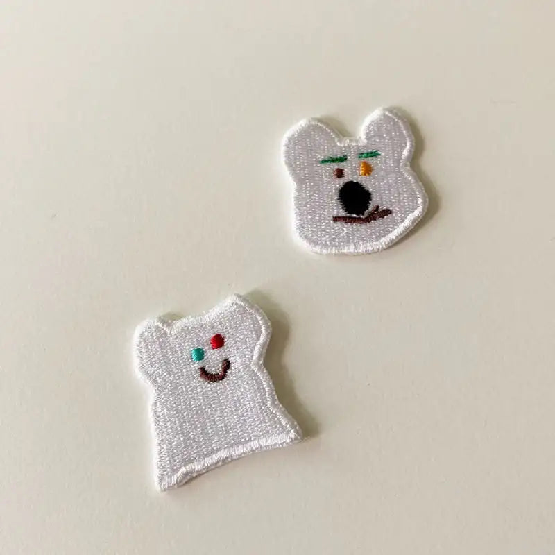 Dinotaeng - Snow In Marshville Wappen - Dinotaeng - Accessories - Harumio
