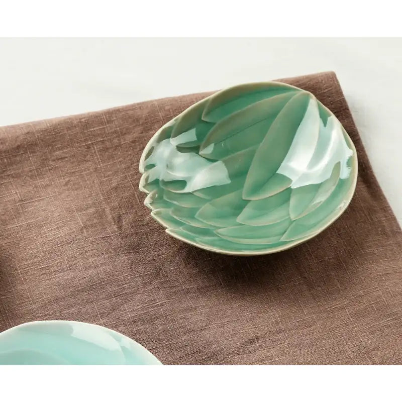 Chaora - Celadon Lotus Side Dish Plate - Chaora - Tableware - Harumio