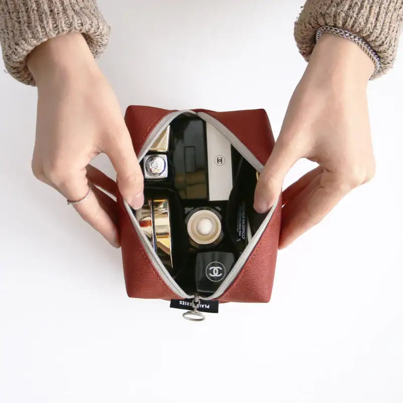 Iconic - Brick Plain Makeup Pouch - Iconic - Pouches - Harumio