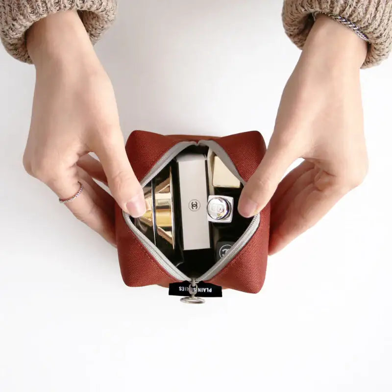Iconic - Brick Plain Makeup Pouch - Iconic - Pouches - Harumio