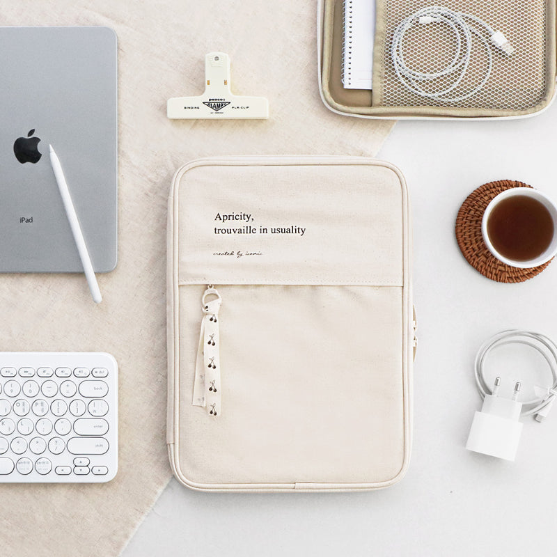 Iconic - Cottony iPad Pouch