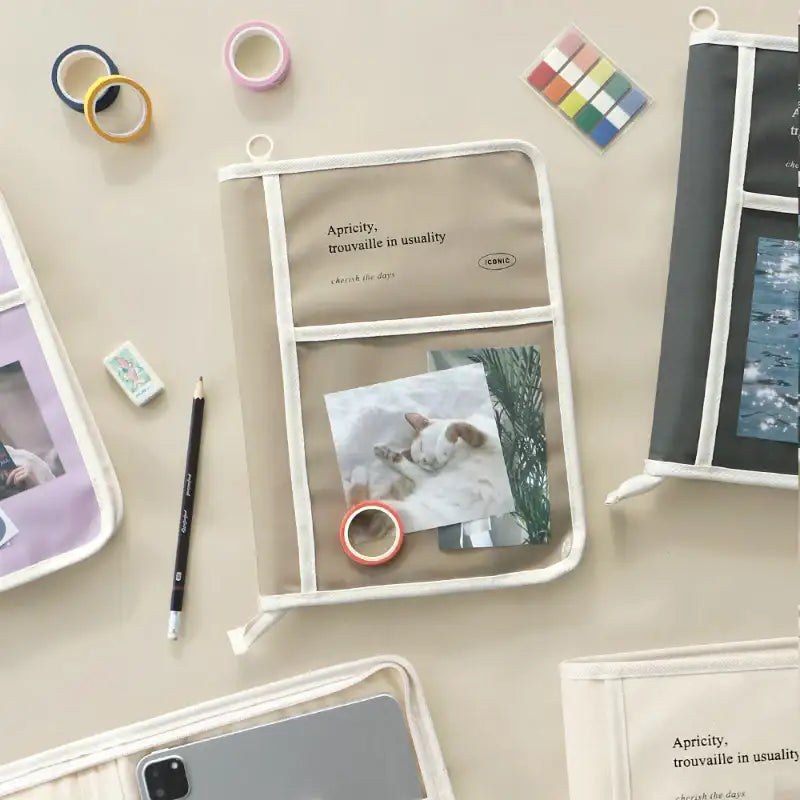 Iconic - Tablet Book Pouch - Iconic - Tablet Pouch - Harumio