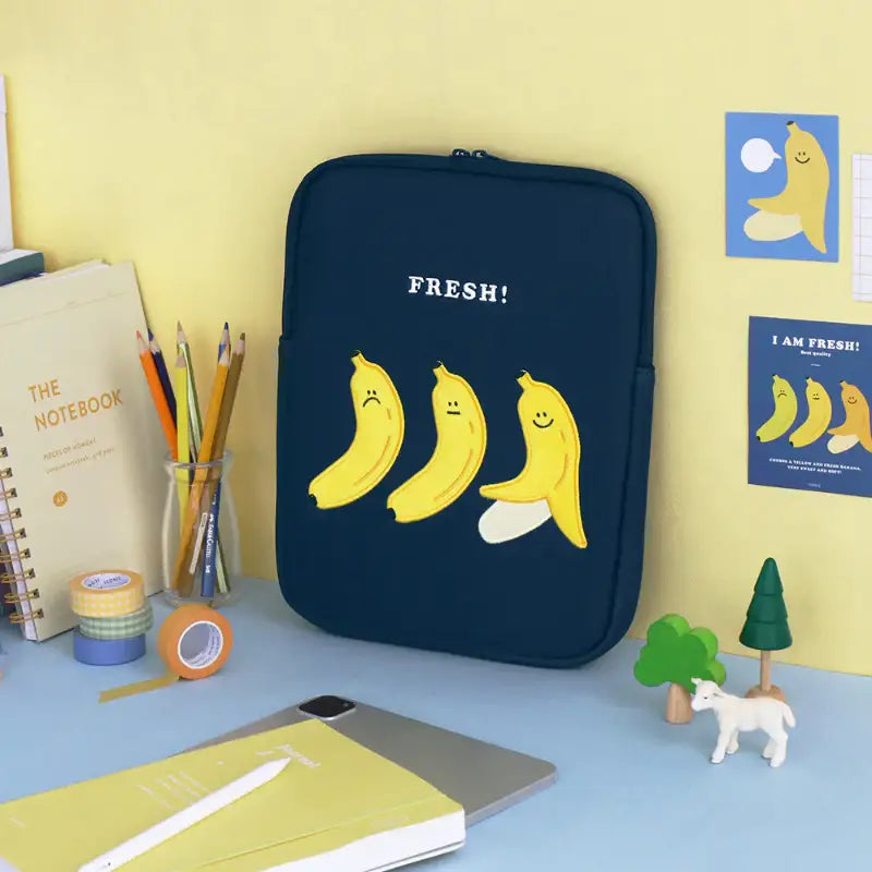 Iconic - Merry 11" iPad Pouch - Iconic - iPad Pouch - Harumio