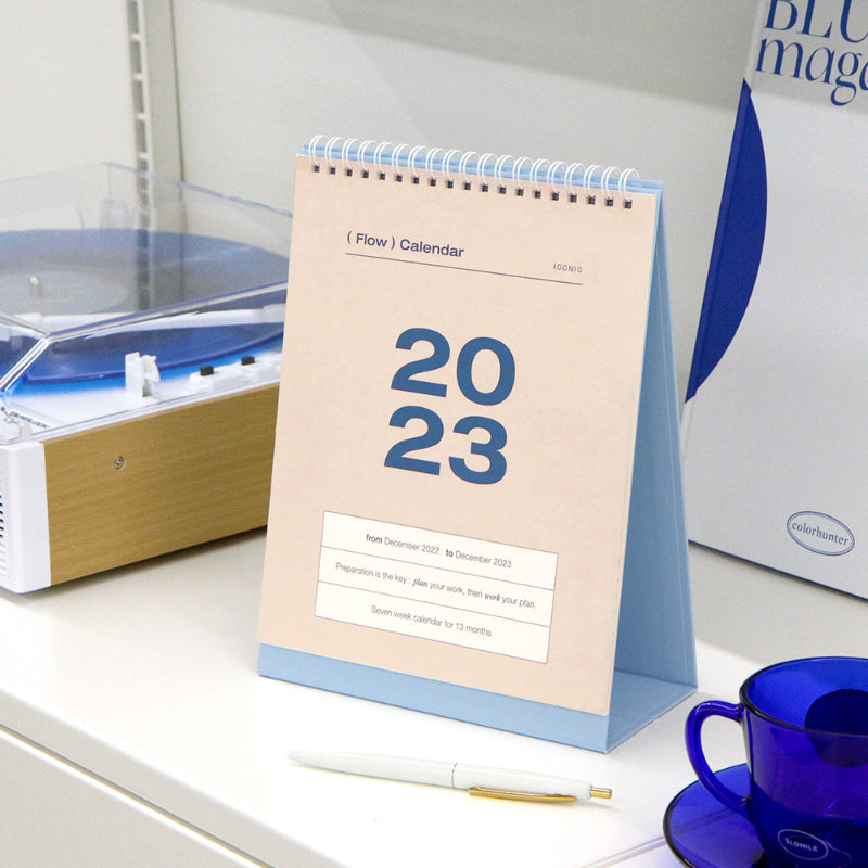 ICONIC - 2023 Flow Desk Calendar