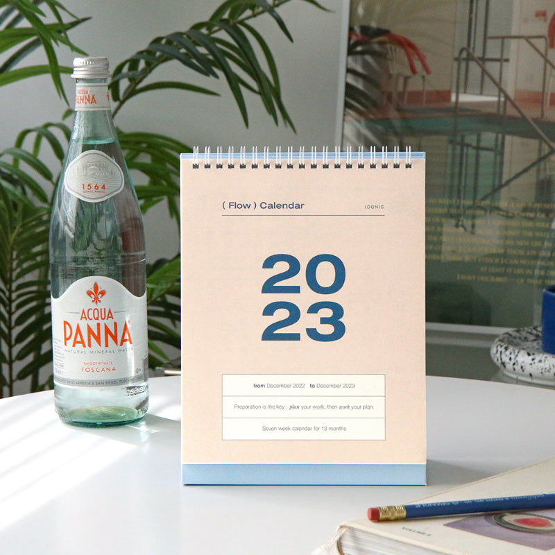 ICONIC - 2023 Flow Desk Calendar