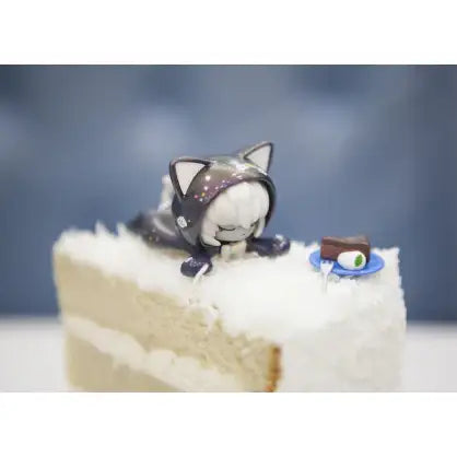 Abiru - Mini Sleeping Abiru Doll Figure - Abiru - Accessories - Harumio