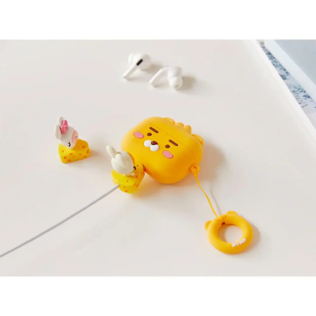 Kakao Friends - Airpod Pro Case with Finger Keyring - Kakao Friends - Accessories - Harumio
