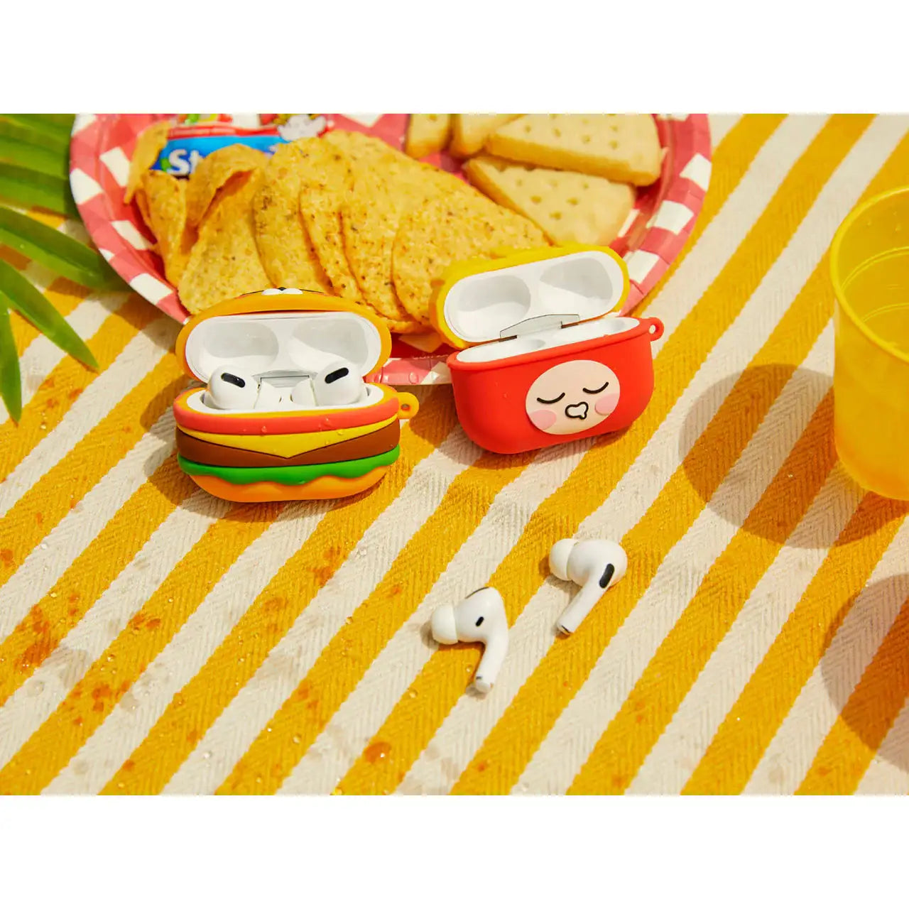 Kakao Friends - Beach Pub Airpod Pro Case - Kakao Friends - Accessories - Harumio