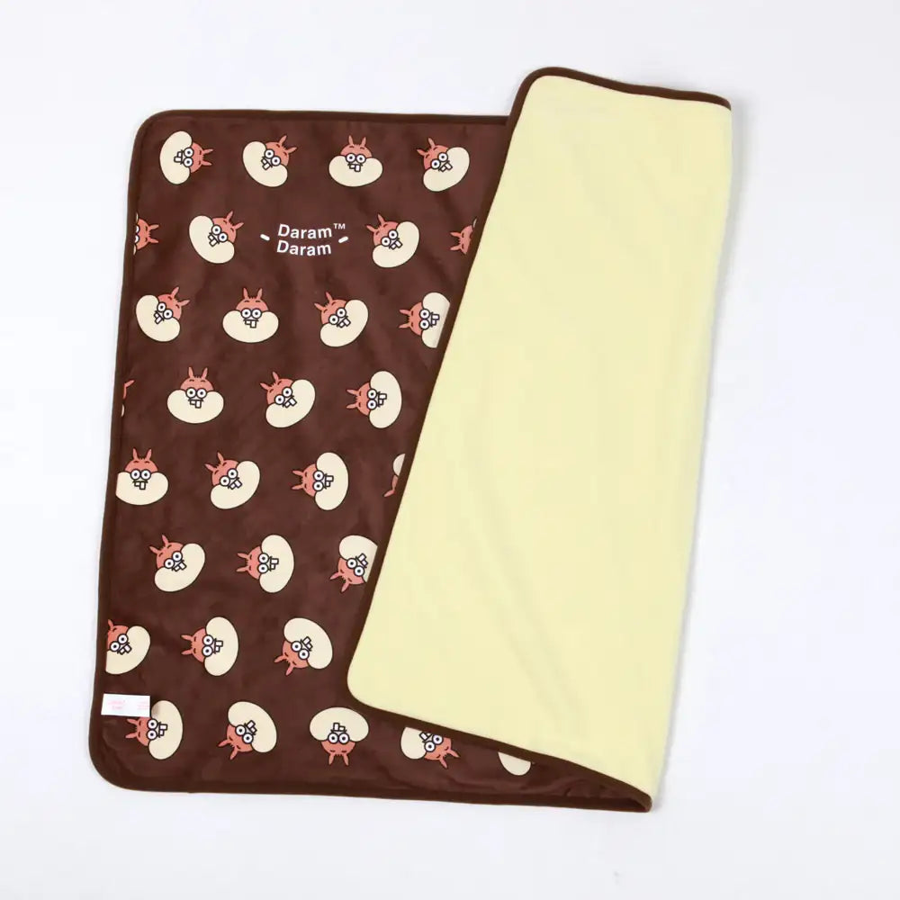 Beta layer x Jessoo - Official Merch - Daram Daram Blanket Vol. 1 - Beta layer x Jessoo - Home & Living - Harumio