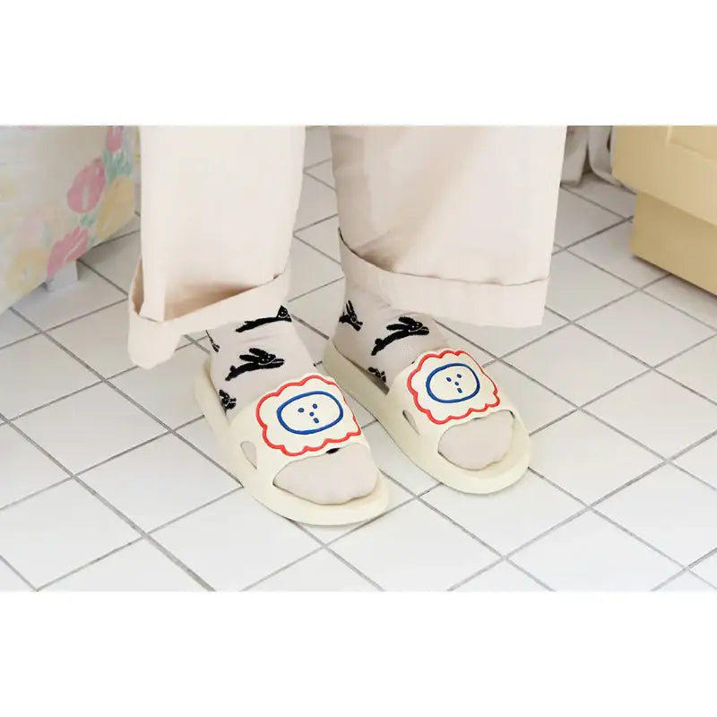 Romane x 10x10 - Brunch Brother Lion Bath Slippers - Romane - Slippers - Harumio