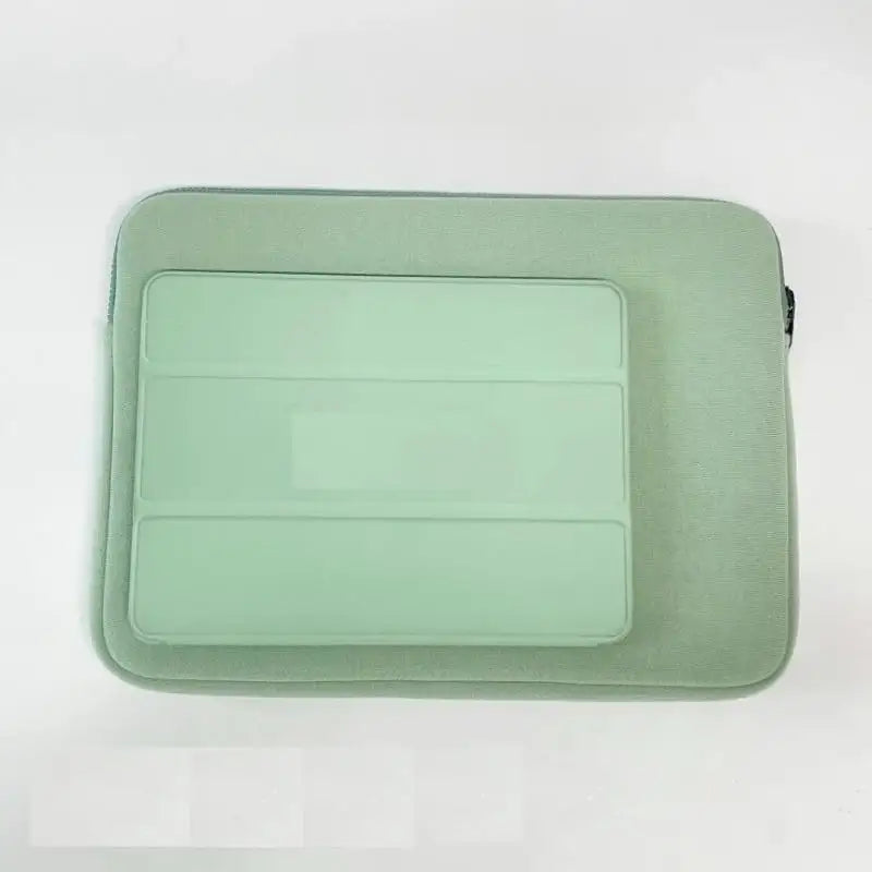 Bamtoree Bear - iPad/Laptop Pouch - Mint - Bamtoree Bear - Pouch - Harumio