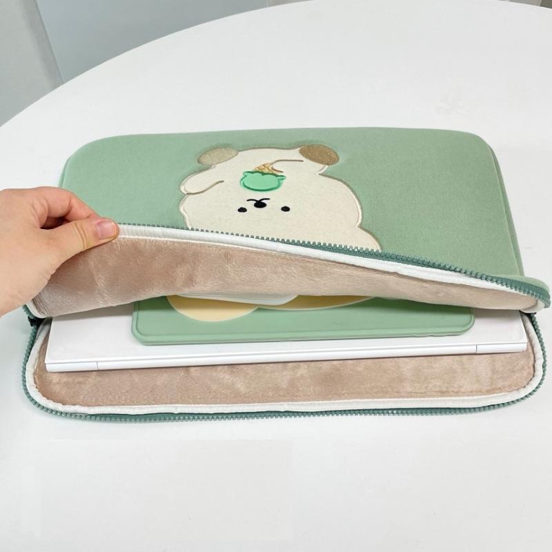 Bamtoree Bear - iPad/Laptop Pouch - Mint