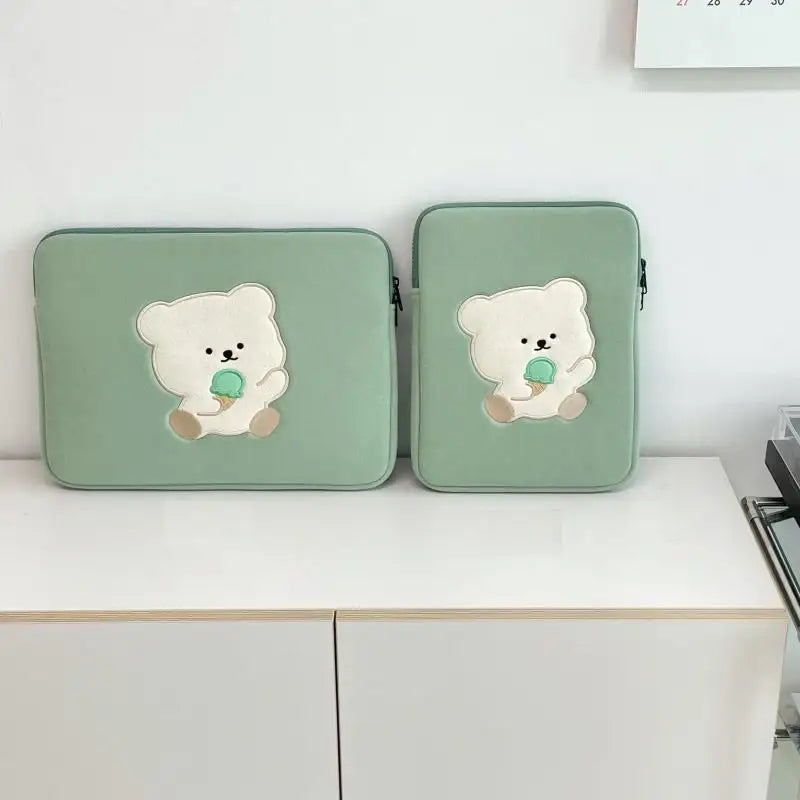 Bamtoree Bear - iPad/Laptop Pouch - Mint - Bamtoree Bear - Pouch - Harumio