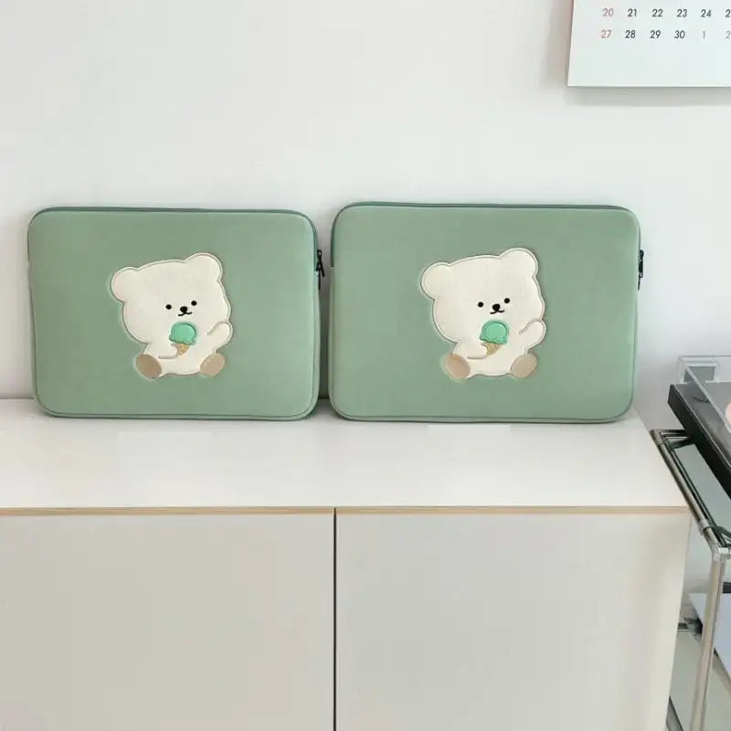 Bamtoree Bear - iPad/Laptop Pouch - Mint - Bamtoree Bear - Pouch - Harumio