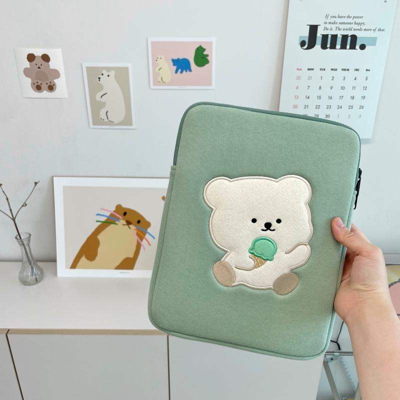 Bamtoree Bear - iPad/Laptop Pouch - Mint - Bamtoree Bear - Pouch - Harumio