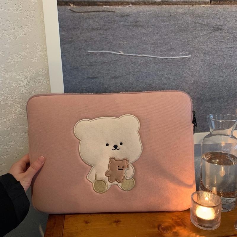Bamtoree Bear - iPad/Laptop Pouch - Pink