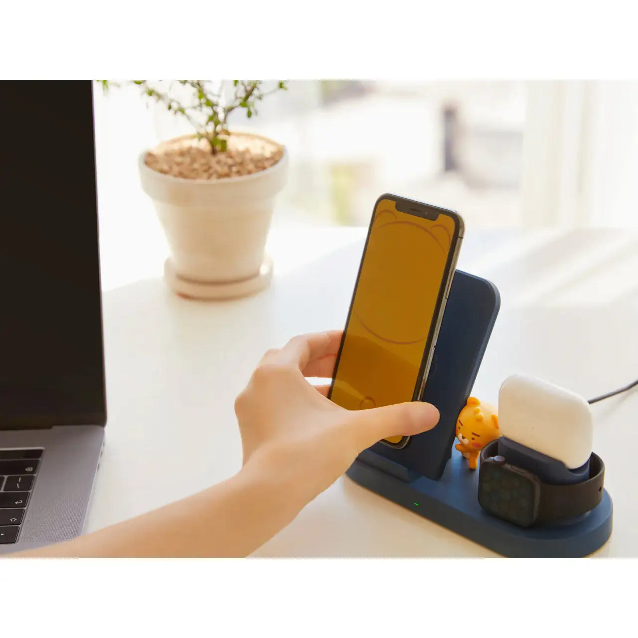 Kakao Friends - 3 in 1 Fast Wireless Charger - Kakao Friends - Accessories - Harumio