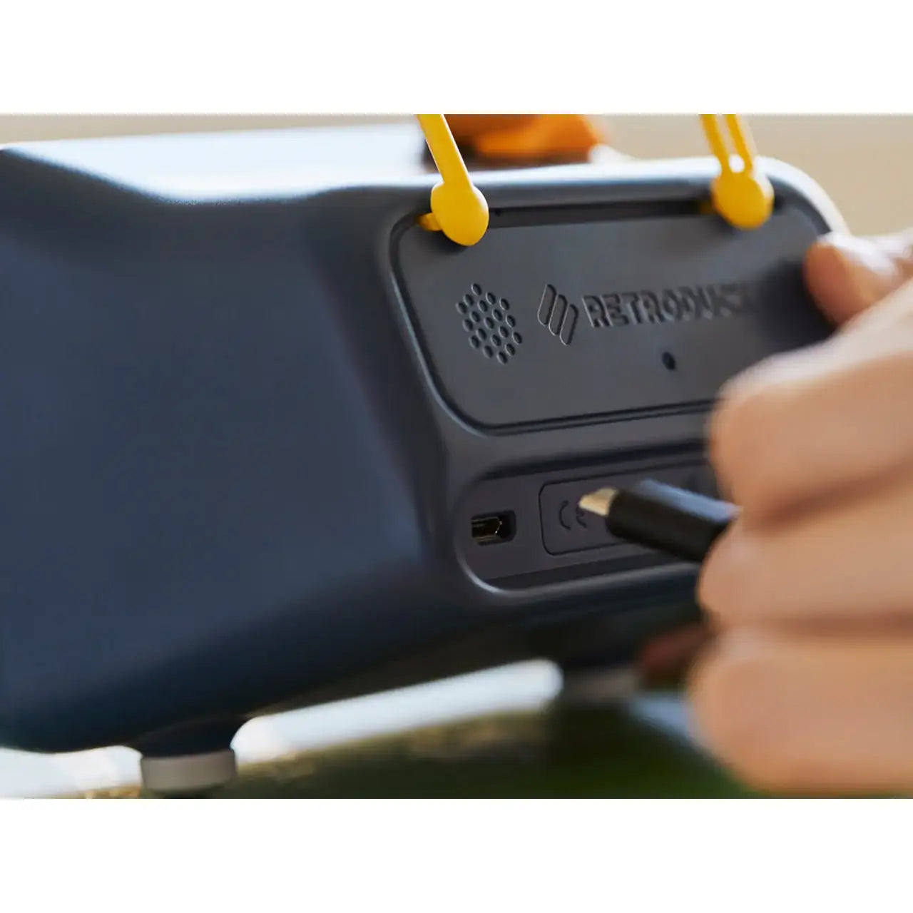 Kakao Friends - Retro Duck Fast Charging Holder - Ryan - Kakao Friends - Accessories - Harumio