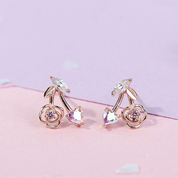 Clue X Esther Bunny - YoungLong Cherry Aurora Heart Silver Earrings