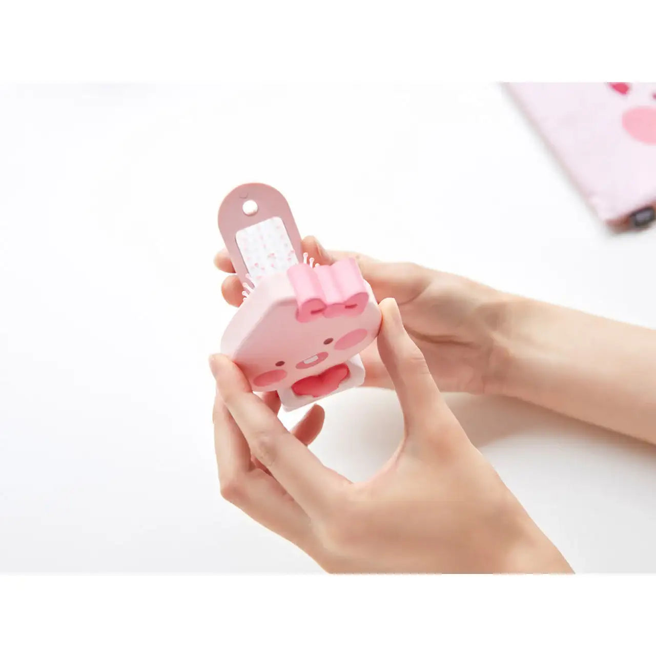 Kakao Friends - Lovely Apeach Pocket Hair Brush - Kakao Friends - Accessories - Harumio