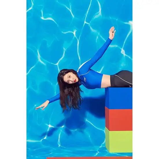 HEAD x 5252 by O!Oi - Crop Rash Guard Zip-Up - Women (Blue) - HEAD - Swimwear - Harumio