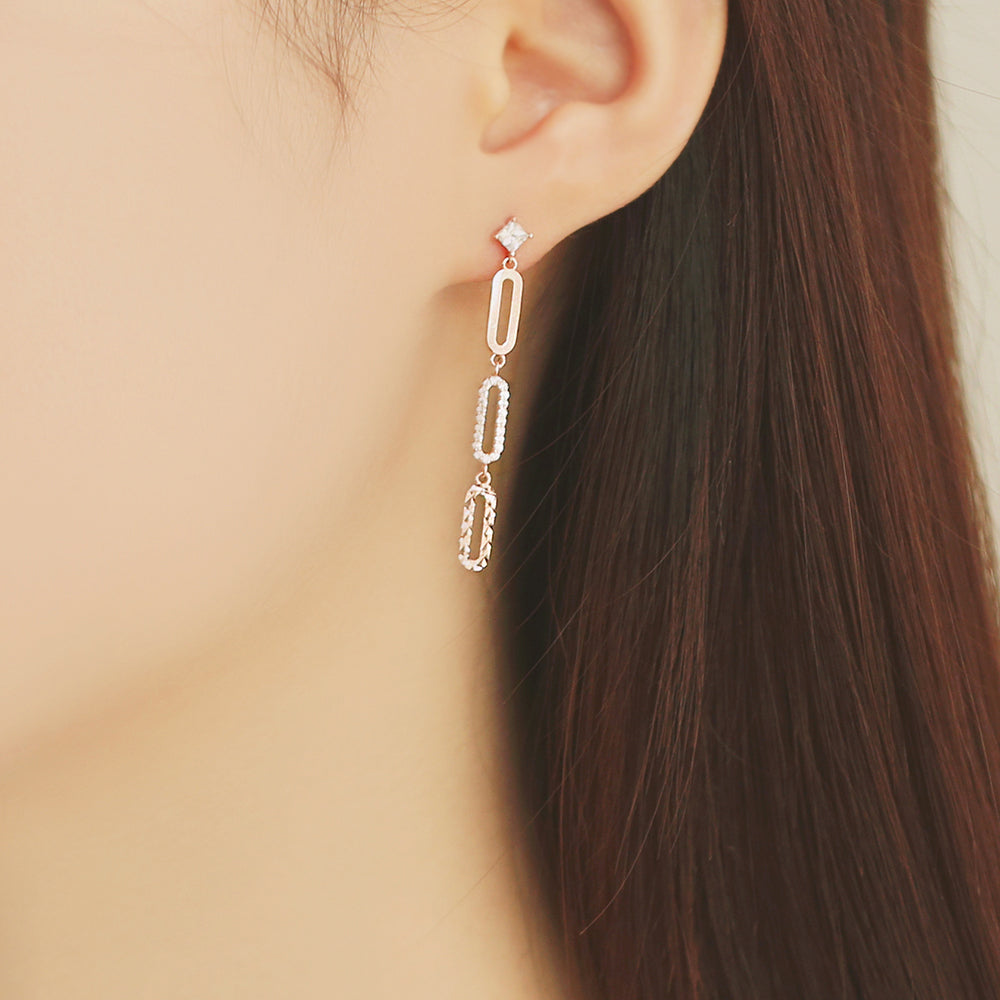 OST - Oval Cubic Chain Unbalanced Drop Earrings