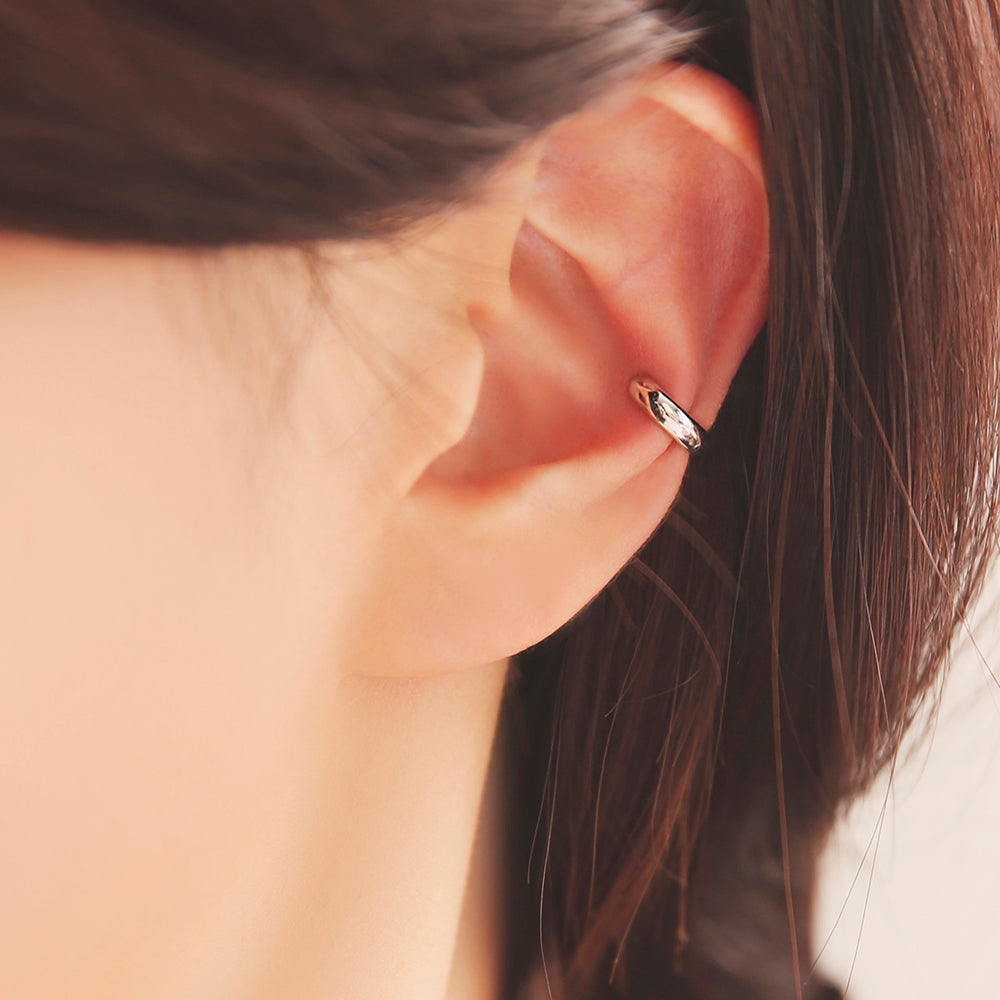 OST - Slim Simple Ear Cuff
