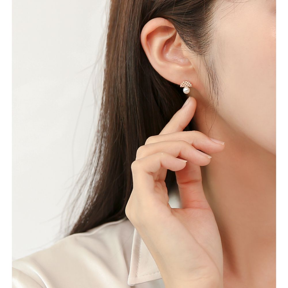 OST - Half Moon Cut 5mm Pearl Women's Earrings