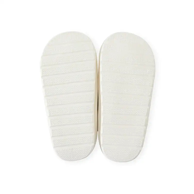 BT21 - Minini Big Face Boucle Slippers - LINE FRIENDS - Footwear - Harumio
