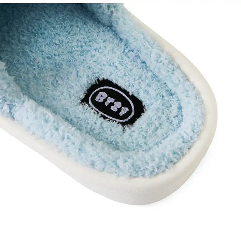 BT21 - Minini Big Face Boucle Slippers - LINE FRIENDS - Footwear - Harumio