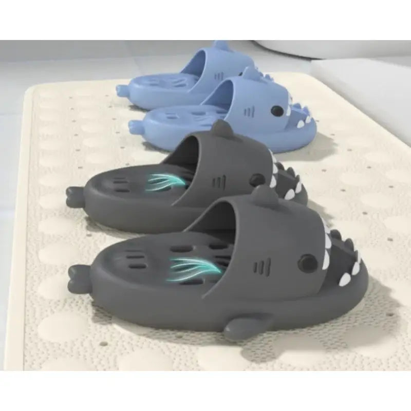 Maisonde Blank - Shark Bathroom Slippers - Maisonde Blank - Footwear - Harumio