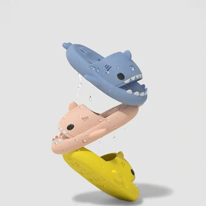 Maisonde Blank - Shark Bathroom Slippers - Maisonde Blank - Footwear - Harumio