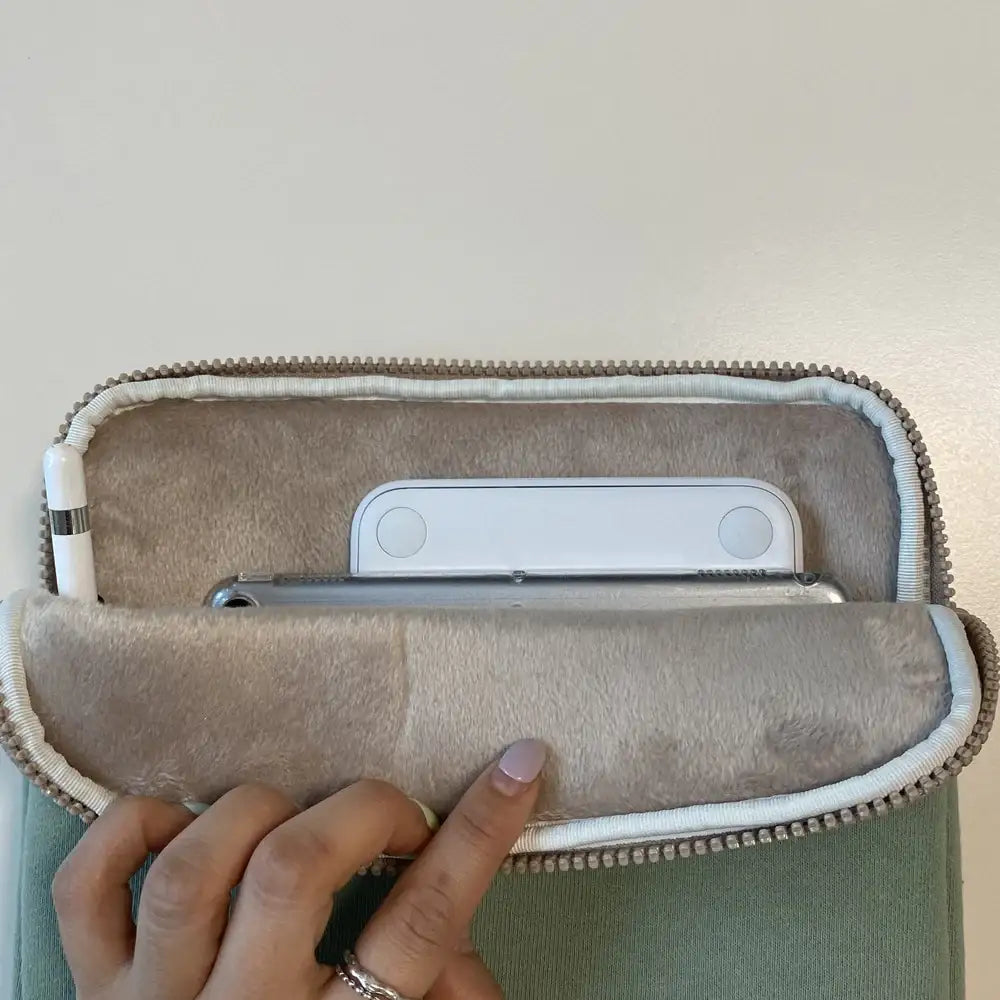 Teteum - Bebe iPad Pouch - Teteum - Accessories - Harumio