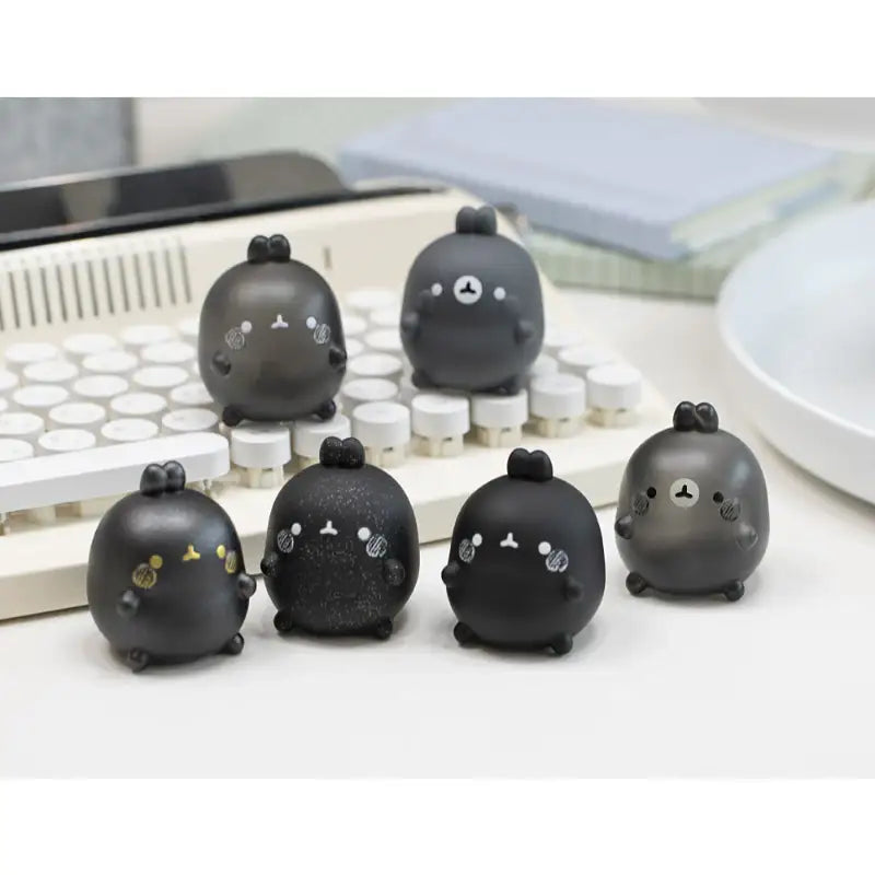 Molang - Black Random Figure - Molang - Figure - Harumio