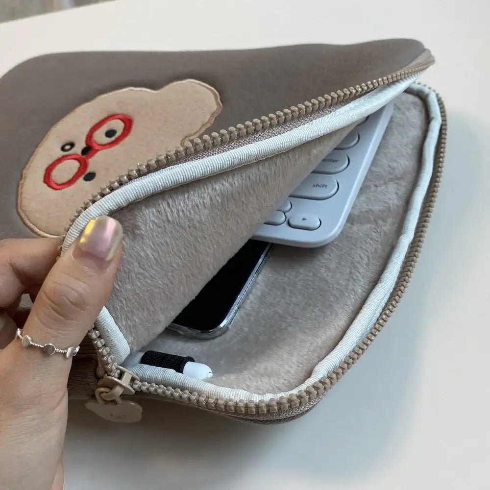 Teteum - Bebe iPad Pouch - Teteum - Accessories - Harumio